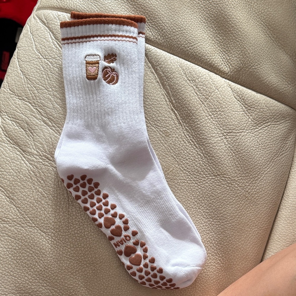 Pilates Lagree Grip Socks